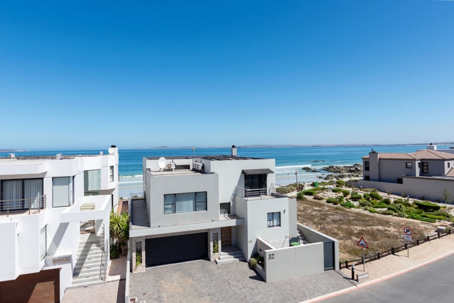 3 Bedroom Property for Sale in Calypso Beach Western Cape
